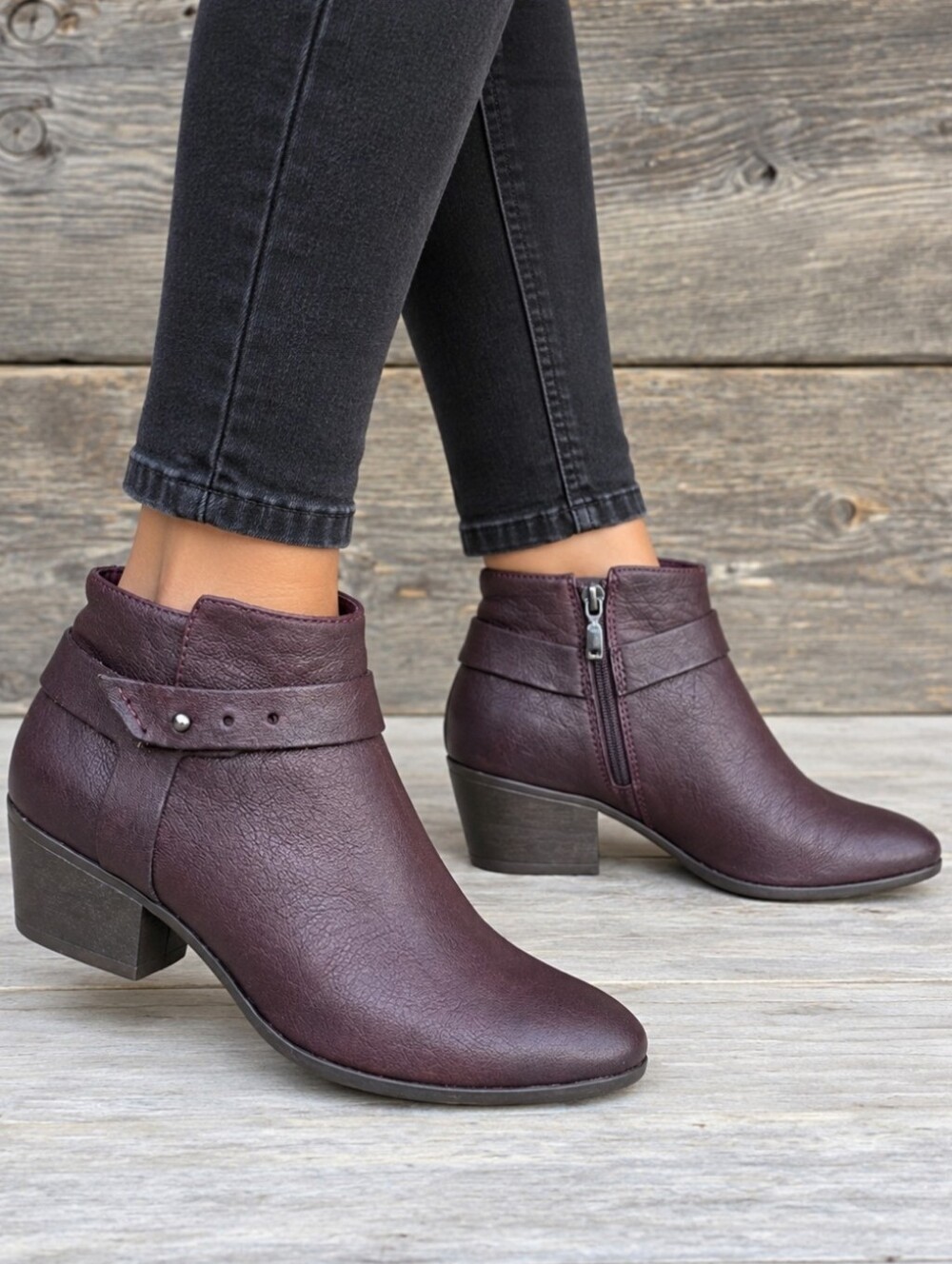 Clarks Boylan Dawn Y2K Western Boho Pebbled Leather Comfort Bootie 6M